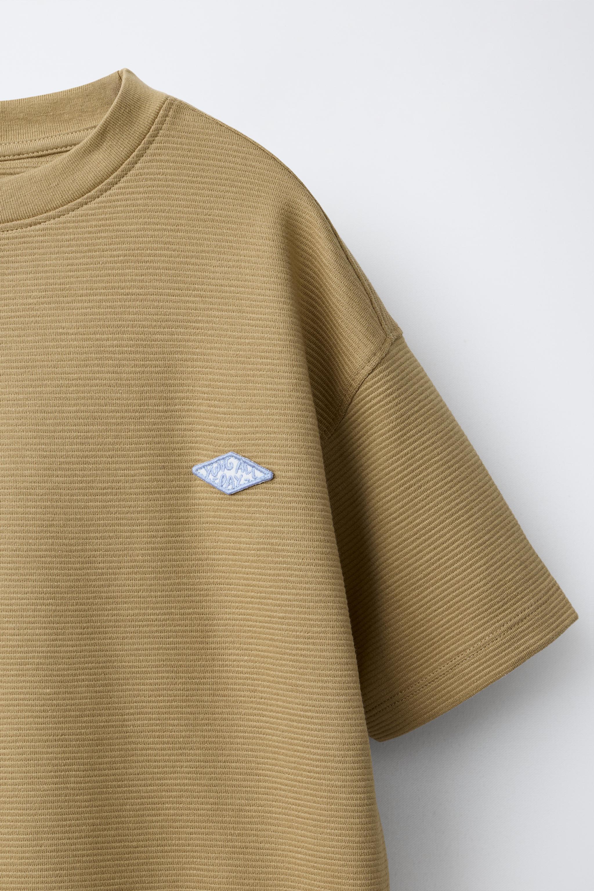 T-SHIRT OTTOMAN AVEC PIÈCE